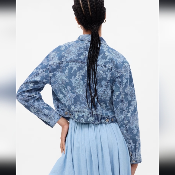 Gap × LoveShackFancy Floral Icon Denim Jacket - Picture 2 of 6